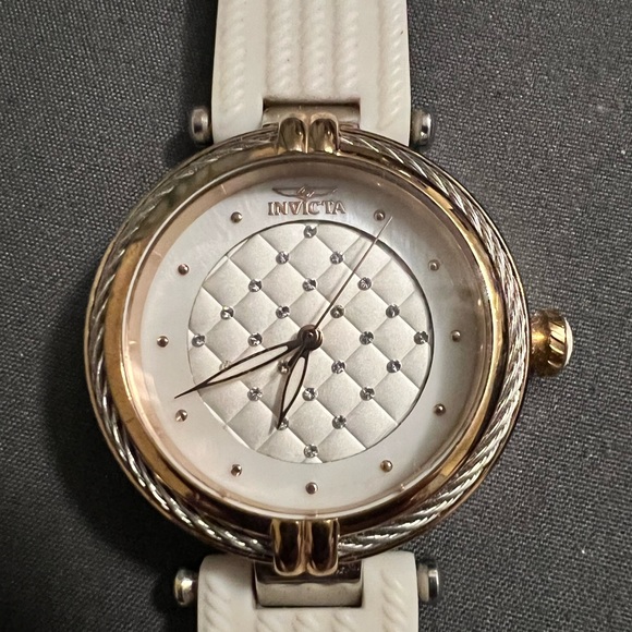 Invicta Bolt 28954 - Picture 1 of 4